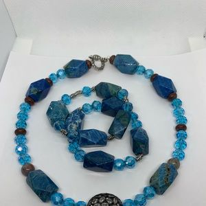 Necklace w/double Bracelets